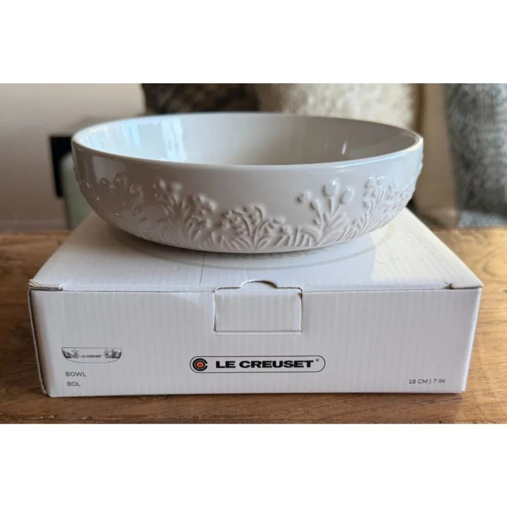 Le Creuset new box